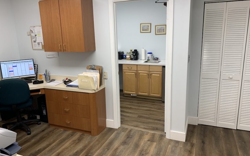 Pembroke Pines, 3 Chairs Patients Included