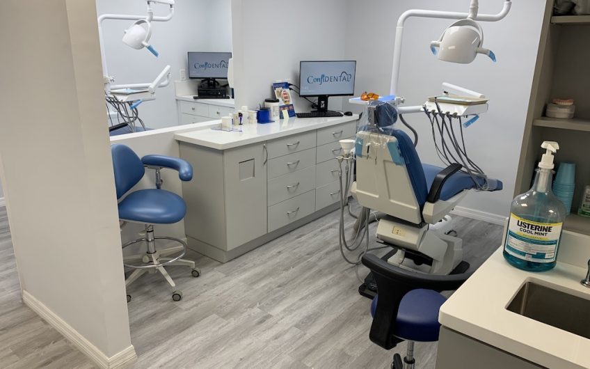 Calle 8 Dental Office, Patients Included
