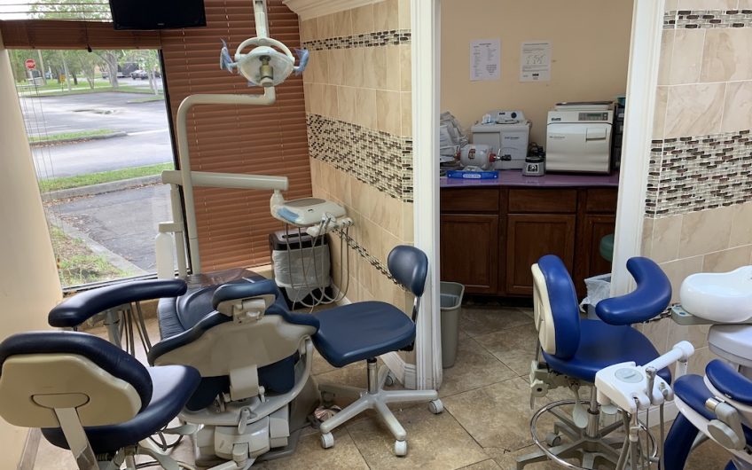 Pembroke Pines 4 Chairs from Relocating Out of State Dentist
