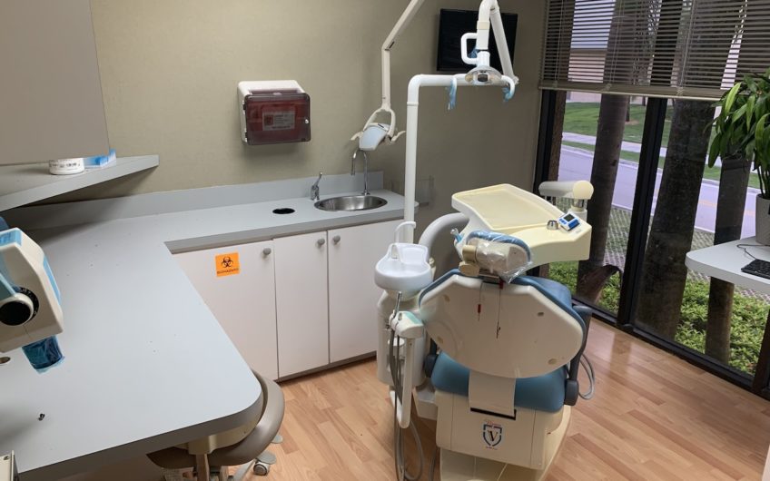 Kendall 6 Chairs Dental Office for Sale near Baptist Hospital