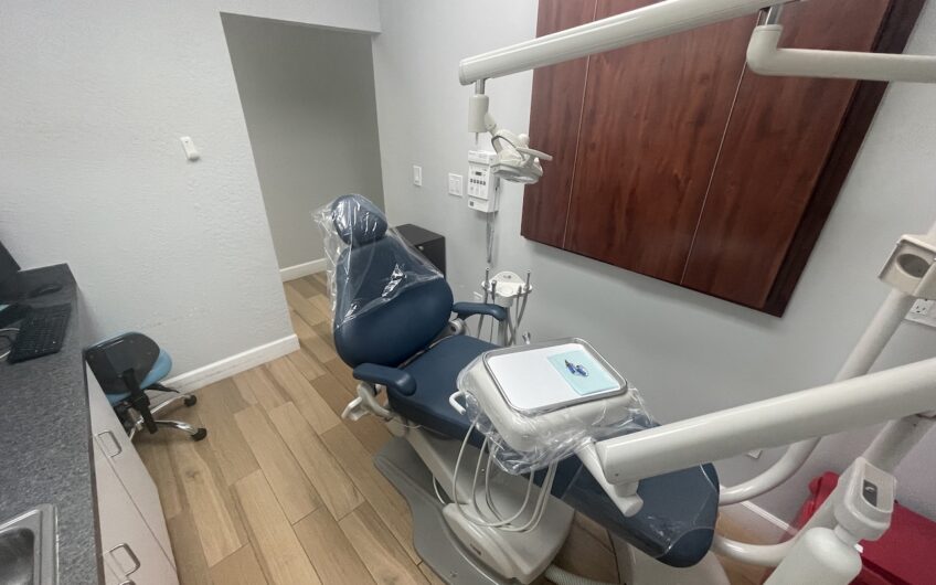 Fort Lauderdale 5 Chairs Dental Office, No Patients Included